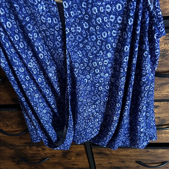 MICHAEL Michael Kors Sleeveless Blue Print Blouse - Picture 5 of 7